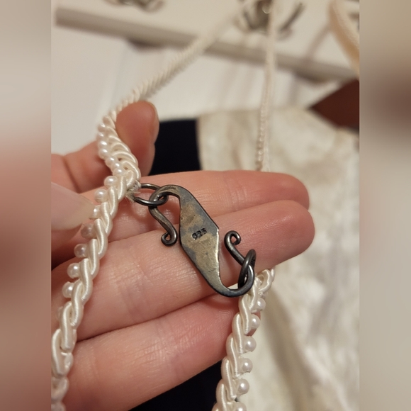 Velvet Fantasy Cape - Picture 15 of 15